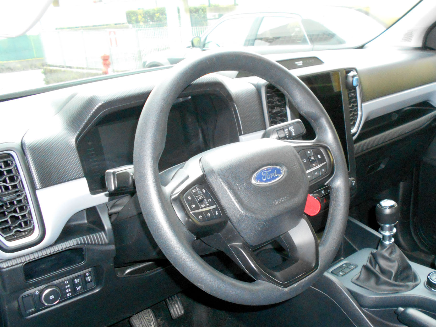 Ford Ranger DC bianco GP033YE foto3v
