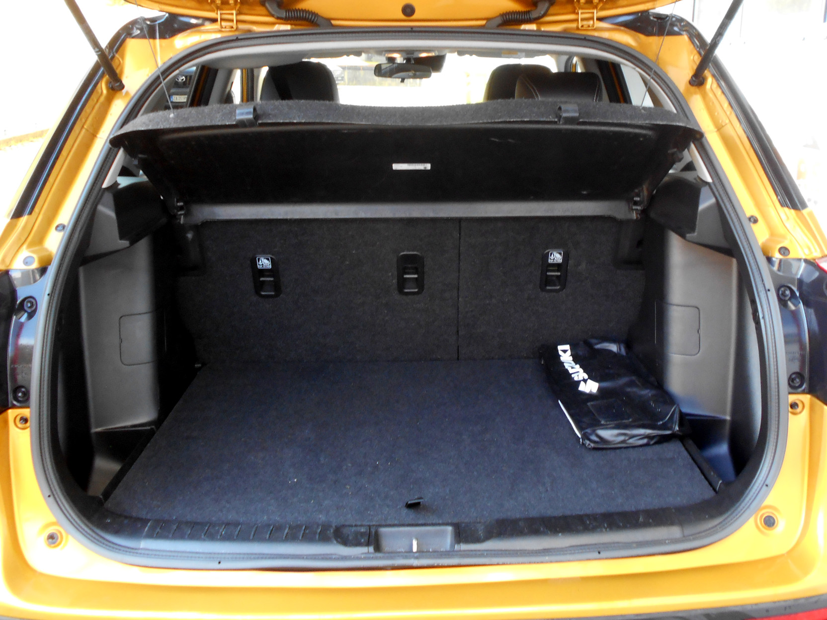 Suzuki Vitara Hyb giallo GM801AF provv5