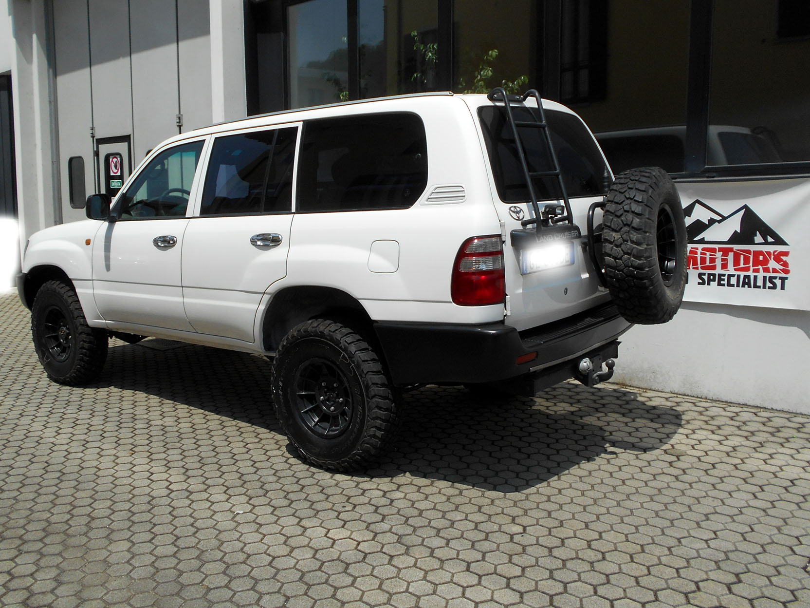 Toyota Landcruiser HZJ105 Piero foto2