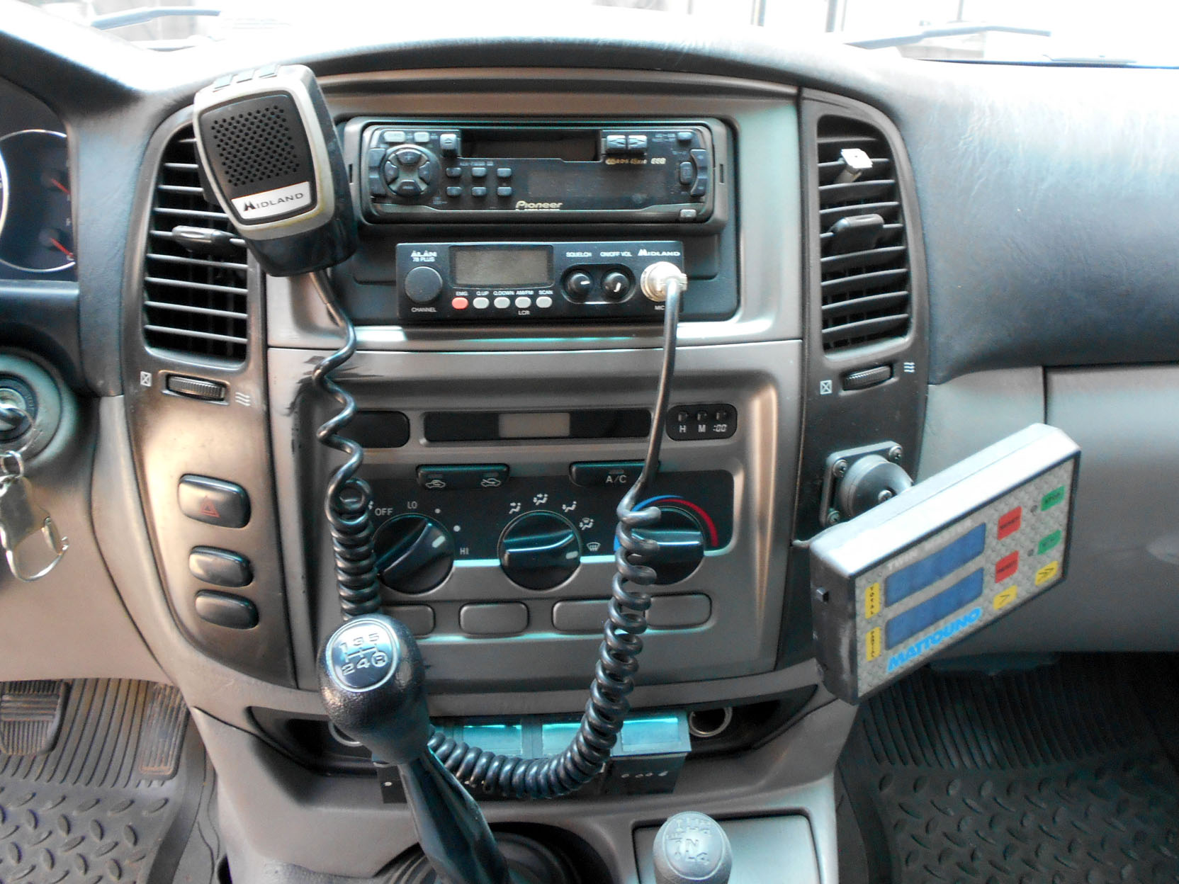 Toyota Landcruiser HZJ105 Piero foto3aaa