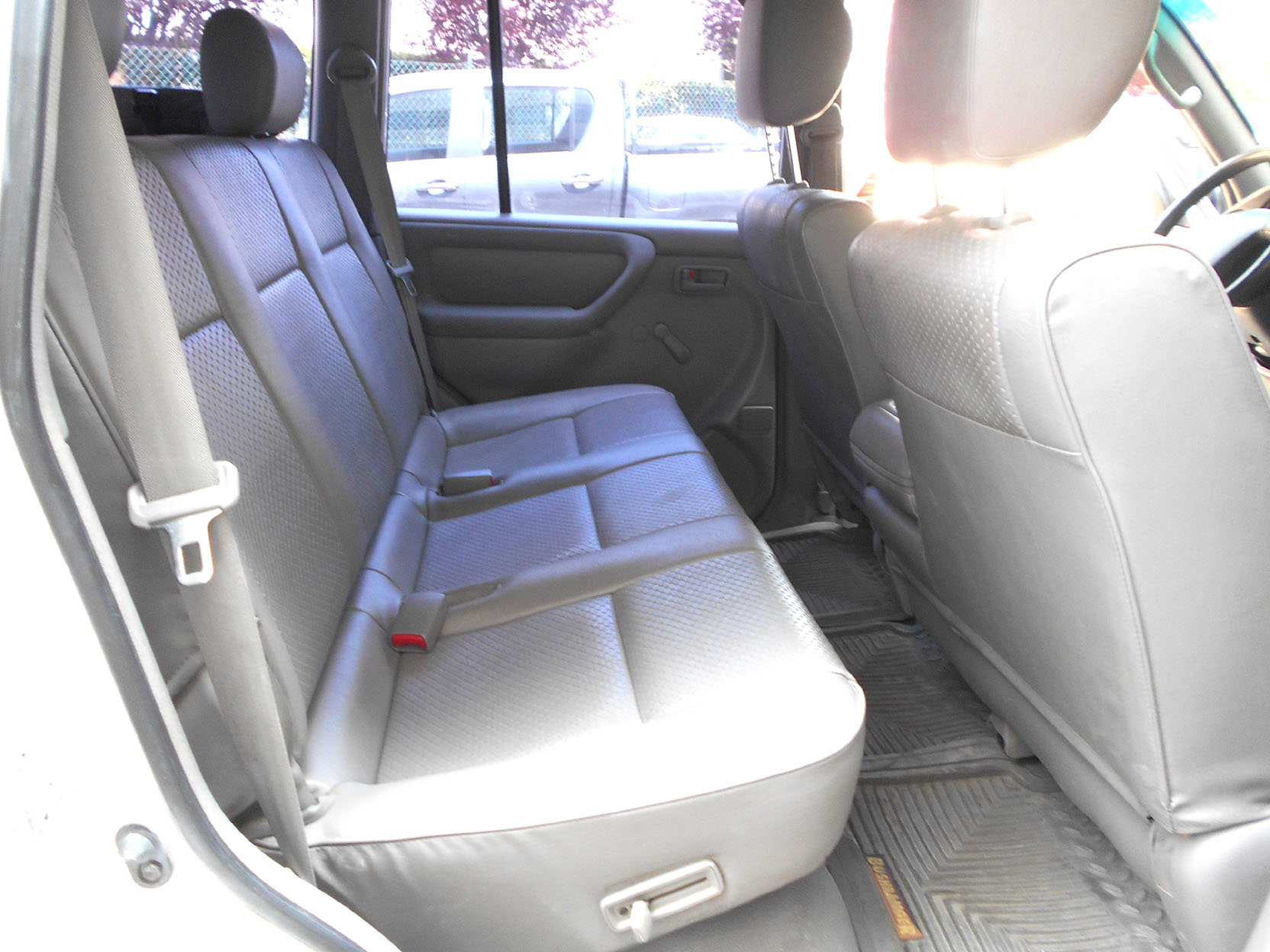 Toyota Landcruiser HZJ105 Piero foto4a